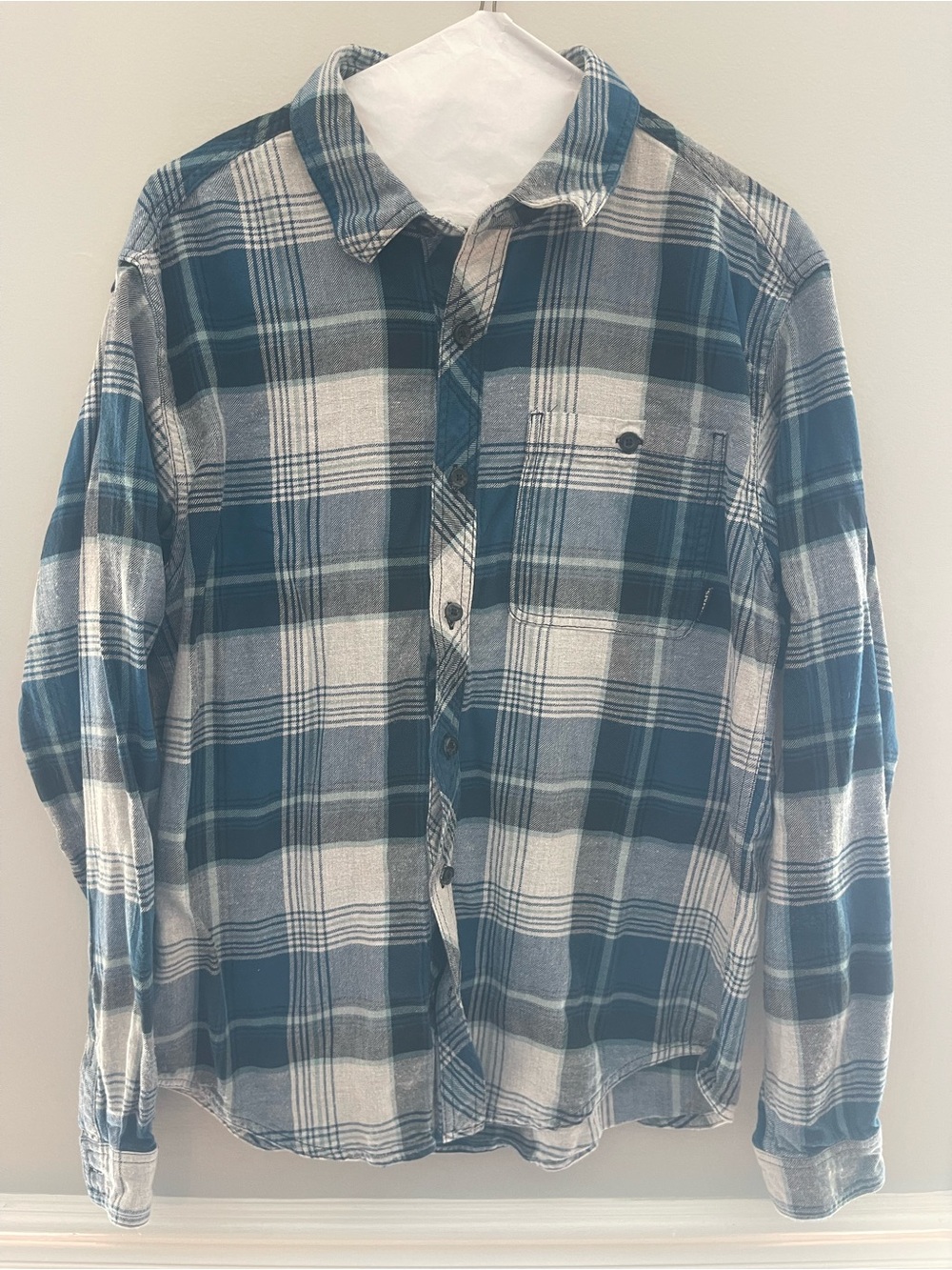 Simms Blue and White Plaid Men's Button-Down Shirt